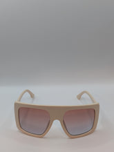 Load image into Gallery viewer, BADDIE SUNGLASSES
